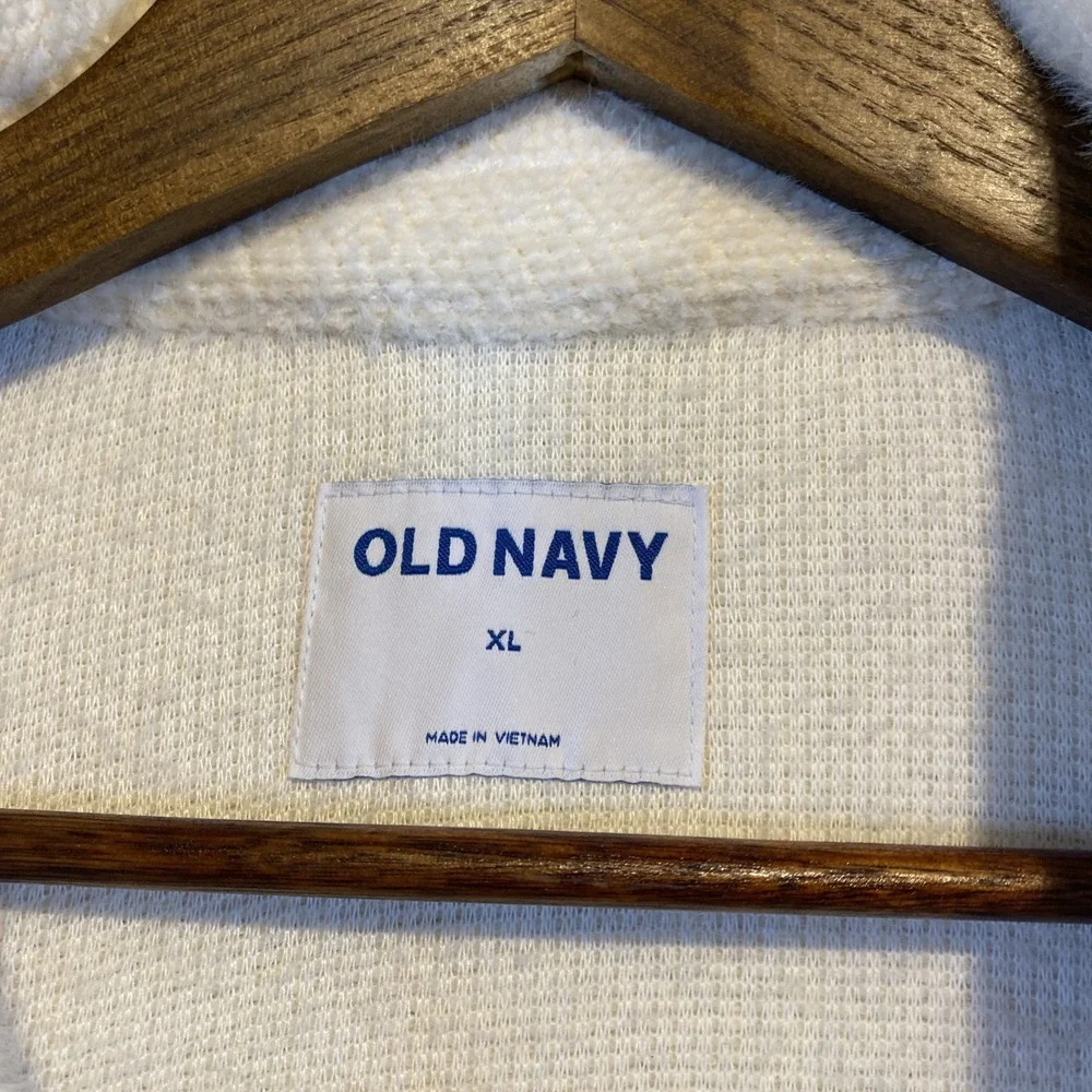 Old Navy Shacket Women's Size XL Ivory Button Front Plush Cozy Soft Quiet Luxury